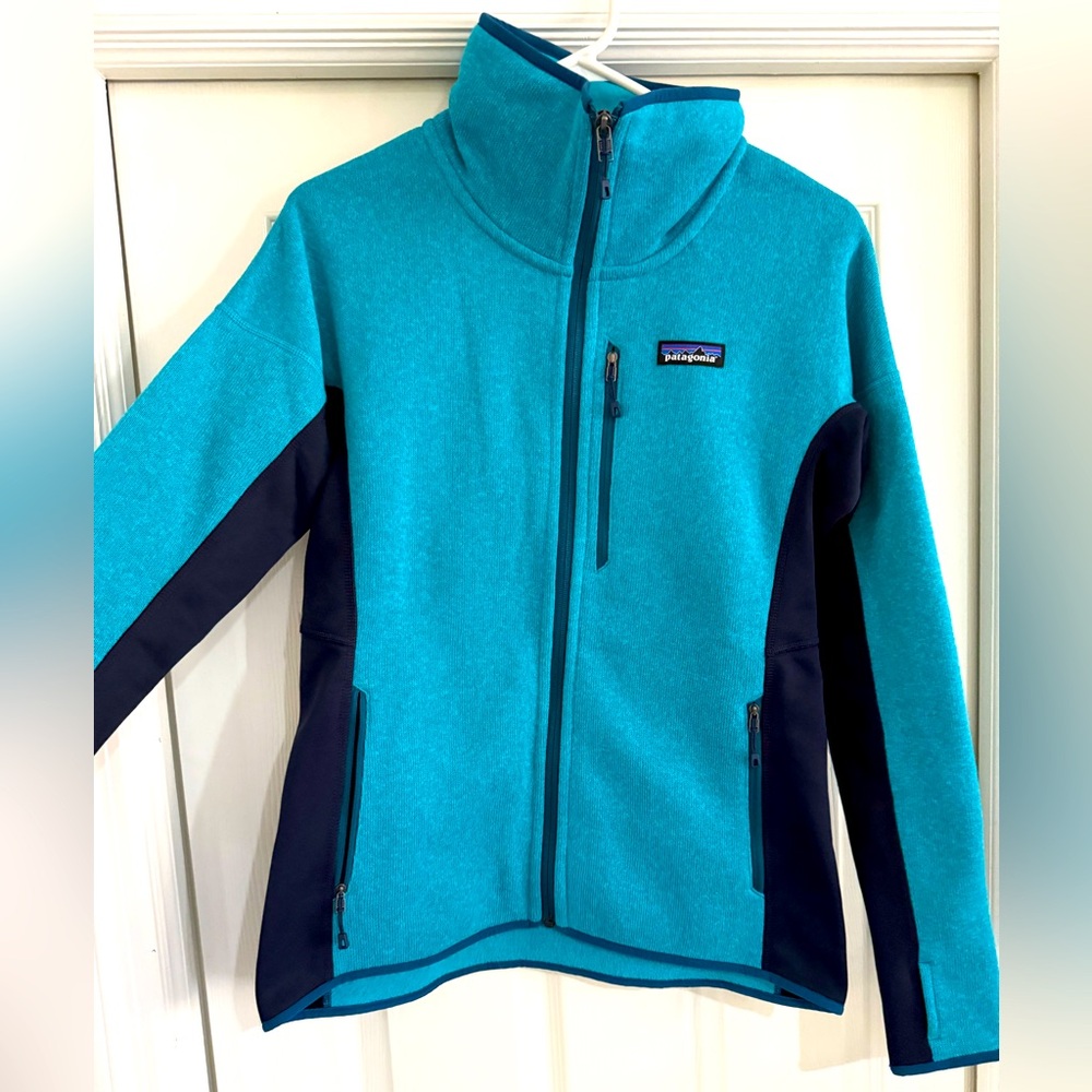 Patagonia women’s fleece. Like new! Size M